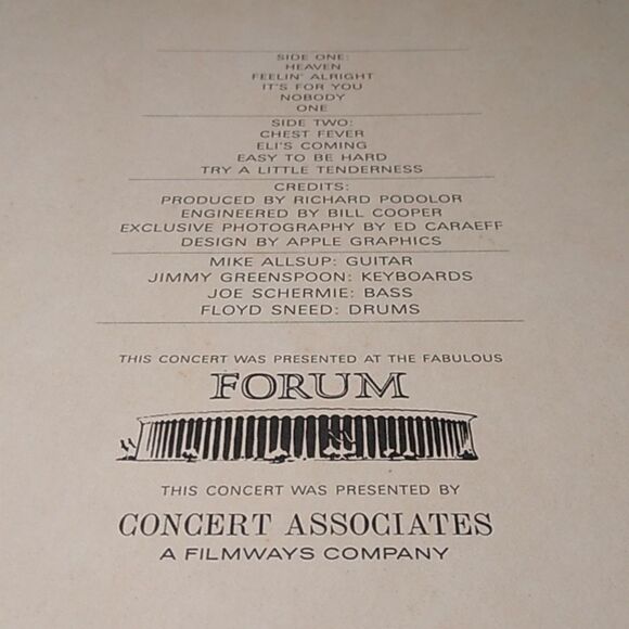 Three Dog Night Live Album Cover - Picture 5 of 12